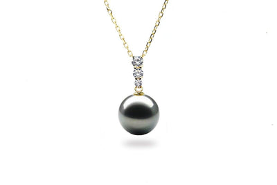 Graduated Diamond Black Pearl Pendant-Kyllonen