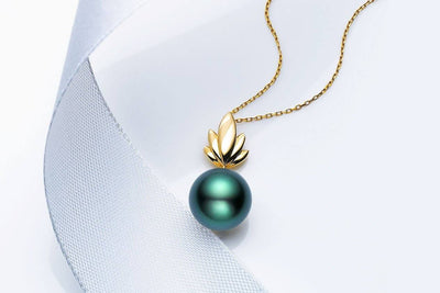 Bloom Black Pearl Pendant-Kyllonen