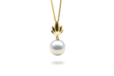 Bloom Freshwater Pearl Pendant-Kyllonen