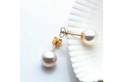 Akoya Pearl Earrings Scene - Kyllonen