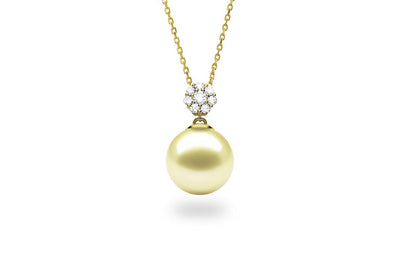 Cluster Gold Pearl Pendant-Kyllonen