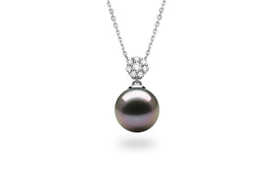 Cluster Black Pearl Pendant-Kyllonen